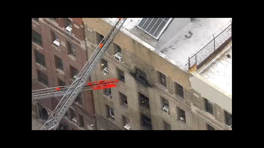 Incendio destruye edificio en Brooklyn; investigan posible explosi&oacute;n de bater&iacute;as de litio