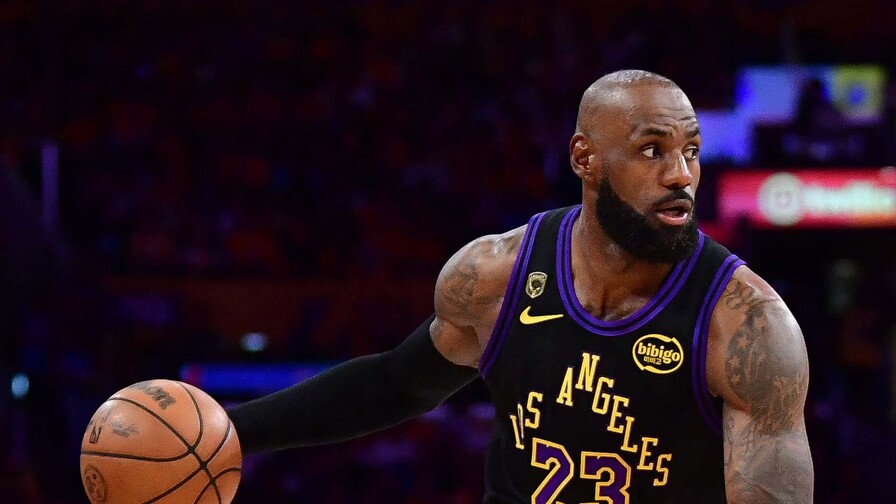 LeBron James tras derrota de Lakers: No s&eacute; qu&eacute; me depara el futuro ahora mismo