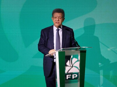 Leonel Fernández critica reducción de recursos a partidos políticos