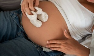 Mujeres mueren "por ser pobres": estudio revela fallas detr&aacute;s de la mortalidad materna en RD