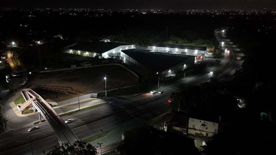 RD Vial instala 1,084 luminarias LED en el corredor sur RD Vial instala 1,084 luminarias LED en el corredor sur