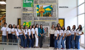 La Pucmm celebra su Semana del Libro con un homenaje a Diario Libre por sus 25 a&ntilde;os