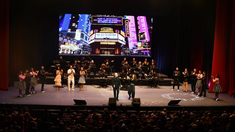 Broadway Broadway convirti&oacute; el Teatro Nacional en una noche de ovaciones