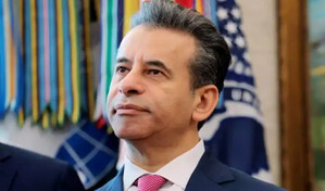 Director de la Agencia del Medicamento de EE. UU. renuncia tras semanas de presi&oacute;n de Trump