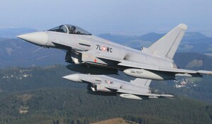 Austria, pa&iacute;s neutral, intercepta con sus Eurofighters vuelos de aviones militares de EE. UU.