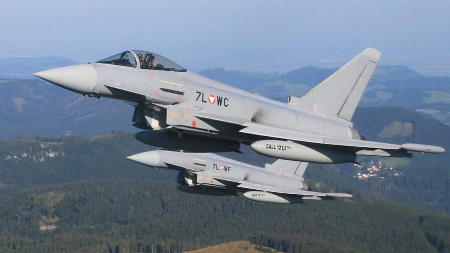 Austria, pa&iacute;s neutral, intercepta con sus Eurofighters vuelos de aviones militares de EE. UU.