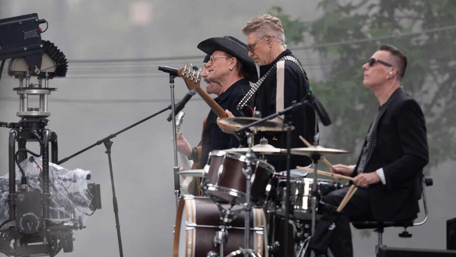 La banda irlandesa U2 graba nuevo video en calles del Centro Hist&oacute;rico de la Ciudad de M&eacute;xico