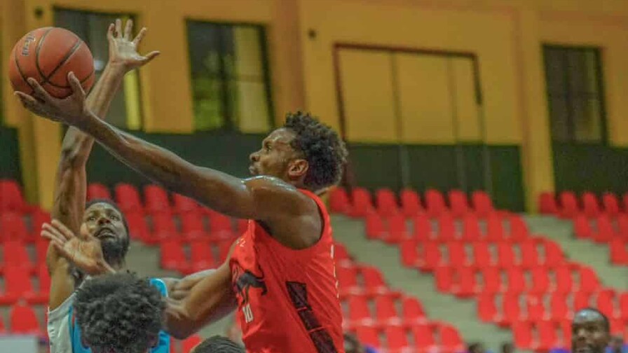 Leones y Marineros salen airosos en la jornada del LNB