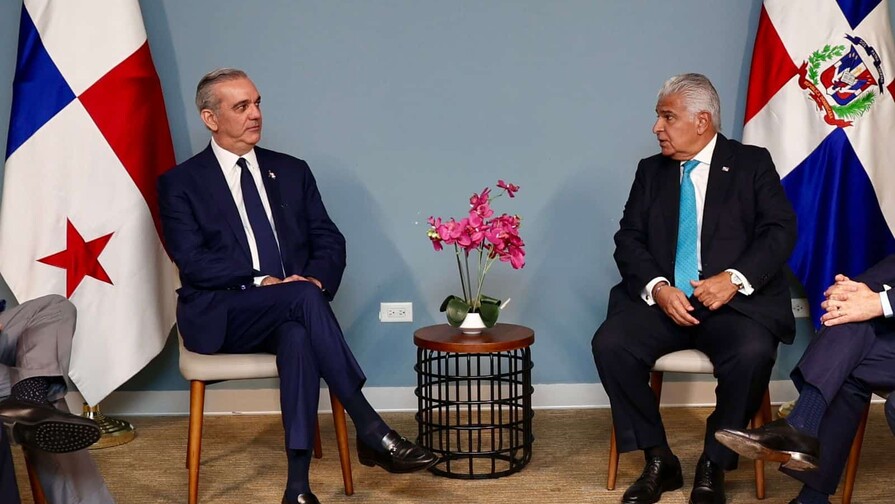 Abinader se reunió con líderes empresariales panameños para ampliar oportunidades de inversión Abinader se reunió con líderes empresariales panameños para ampliar oportunidades de inversión