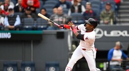 &Aacute;ngel Mart&iacute;nez explota con 2 jonrones y 4 empujadas, Cleveland sigue firme en la central