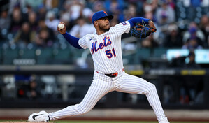 Freddy Peralta poncha siete para su tercer triunfo