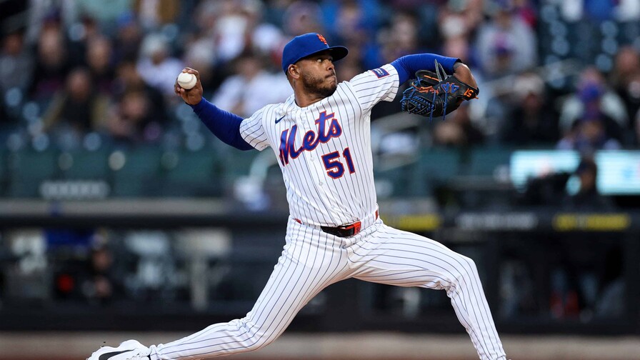 Freddy Peralta poncha siete para su tercer triunfo Freddy Peralta poncha siete para su tercer triunfo