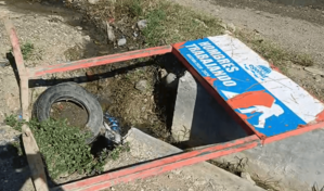 Denuncian abandono de obra vial tras retiro de maquinaria en sector de Santiago