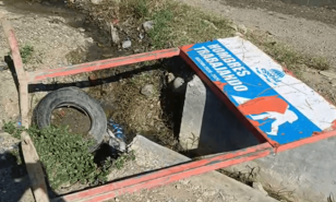 Denuncian abandono de obra vial tras retiro de maquinaria en sector de Santiago