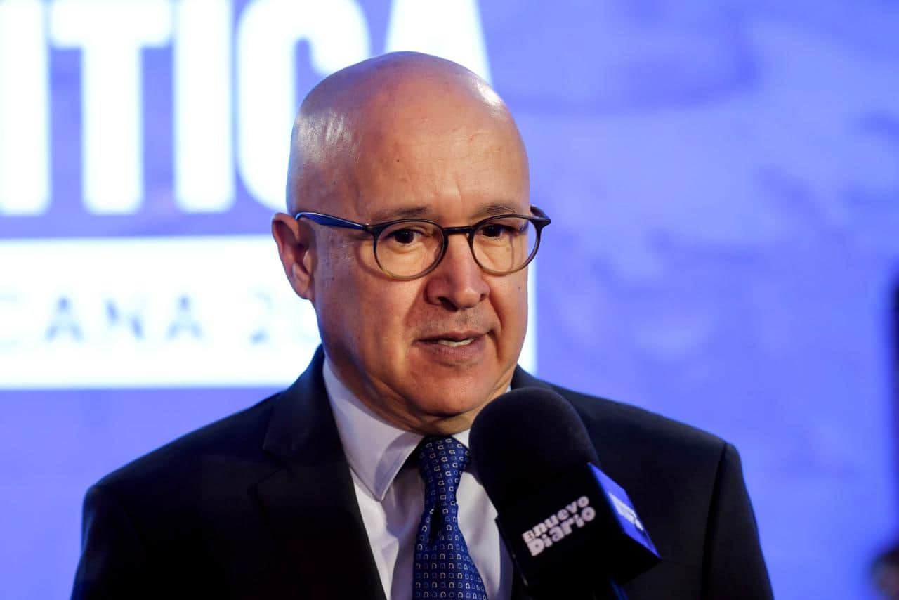 Francisco Dom&iacute;nguez Brito, aspirante presidencial por le PLD, cuestion&oacute; en qu&eacute; calidad ingresar&iacute;an al pa&iacute;s las personas deportadas y solicit&oacute; informaci&oacute;n sobre sus antecedentes.