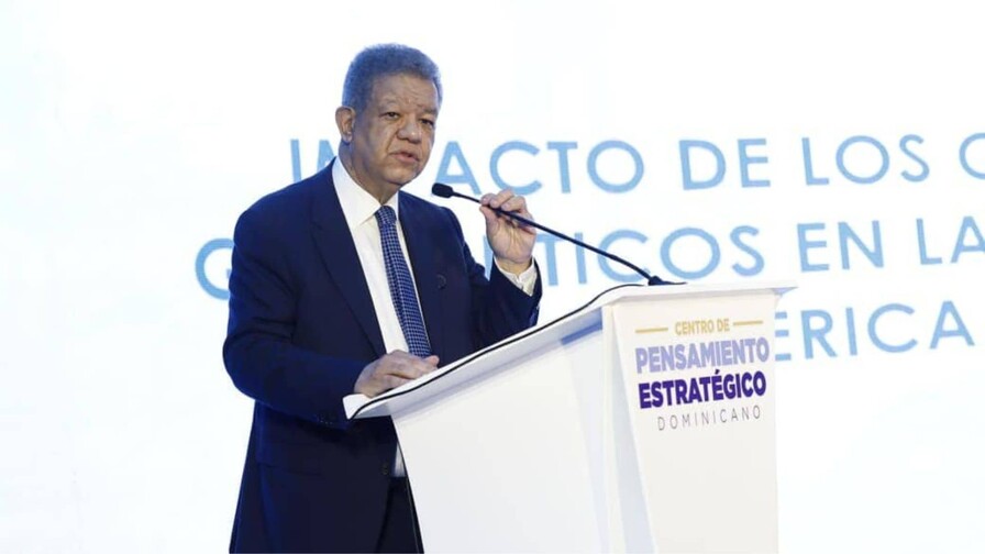 Leonel se&ntilde;ala que China desaf&iacute;a el liderazgo global de Estados Unidos