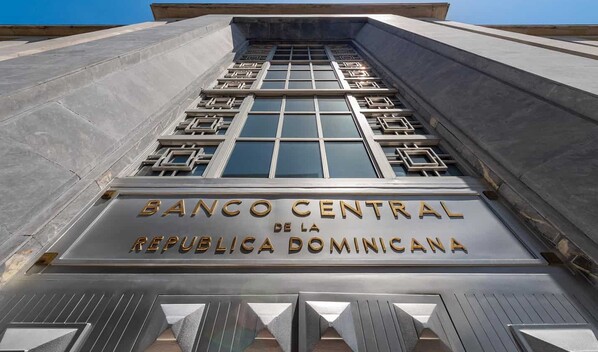 Cr&eacute;dito al sector privado crece un 9.5 % interanual a abril de 2026