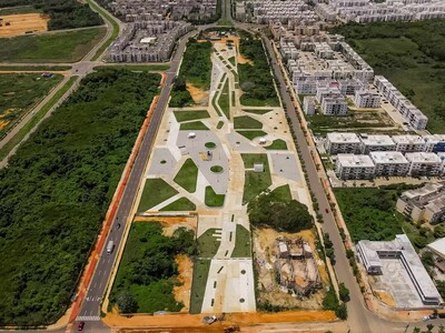El Gobierno inaugura la Plaza Constitución en Ciudad Juan Bosch