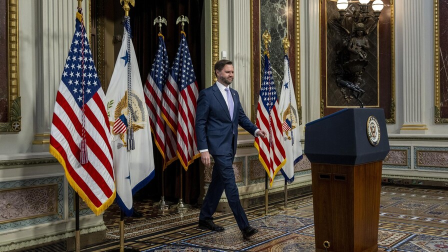 JD Vance llama amigo a Rubio pero descarta comentar una posible candidatura presidencial