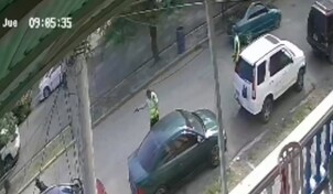 Agente de la Digesett responde con disparo a bofetada que le propin&oacute; un motorista en Santiago