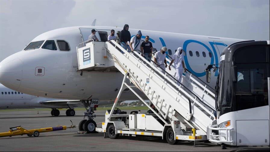 República Dominicana prevé acoger al mes a 30 migrantes deportados desde EE. UU. República Dominicana prevé acoger al mes a 30 migrantes deportados desde EE. UU.