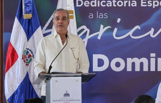 Abinader garantiza el subsidio a los fertilizantes ante alzas por la guerra en Ir&aacute;n