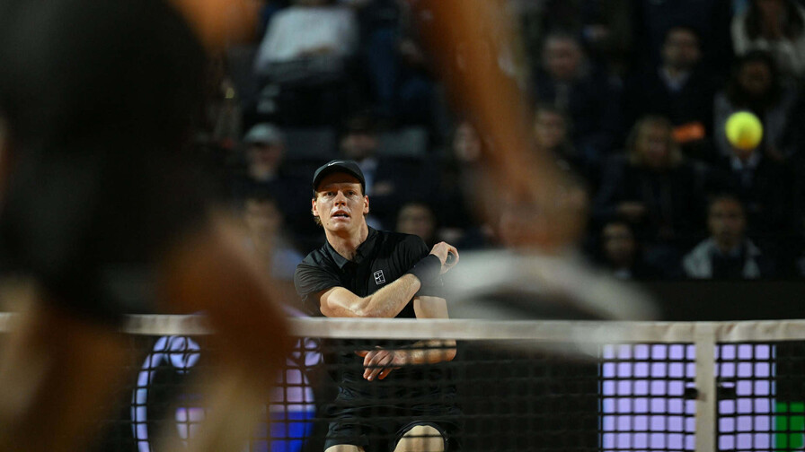 La semifinal Sinner-Medvedev de Masters 1000 de Roma terminar&aacute; el s&aacute;bado