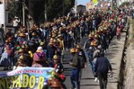 Gobierno de Bolivia acuerda con mineros, pero otras protestas mantienen bloqueada La Paz