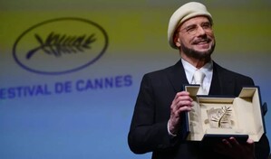 Cannes entrega por sorpresa una Palma de Oro de honor a Travolta: Es mas que un Óscar