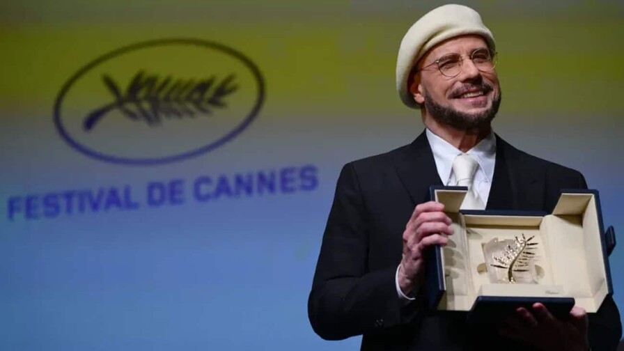 Cannes entrega por sorpresa una Palma de Oro de honor a Travolta: Es mas que un &Oacute;scar