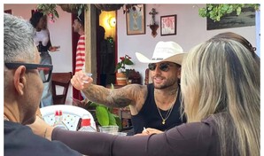 La casa en la que Maluma volvi&oacute; a ser Juan Luis y hall&oacute; la inspiraci&oacute;n de su nuevo &aacute;lbum