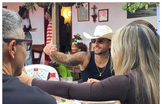 La casa en la que Maluma volvi&oacute; a ser Juan Luis y hall&oacute; la inspiraci&oacute;n de su nuevo &aacute;lbum