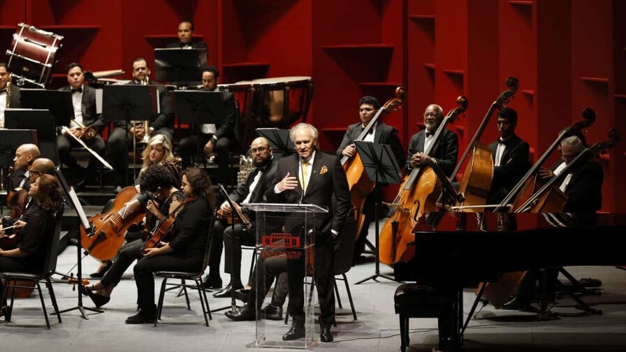 Jos&eacute; Antonio Molina transforma la m&uacute;sica en una experiencia filos&oacute;fica y humana