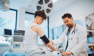 C&oacute;mo afecta la hipertensi&oacute;n arterial en la adolescencia