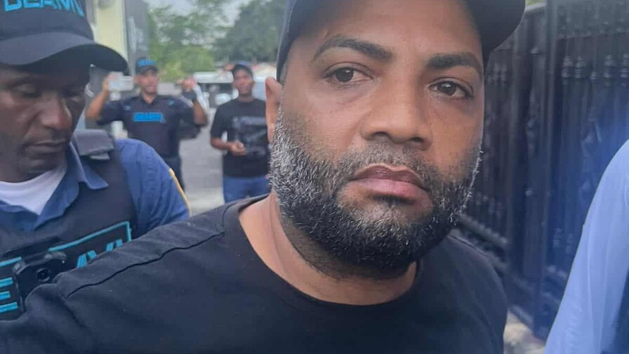 Apresan a hombre acusado de violencia contra joven que denunció amenazas