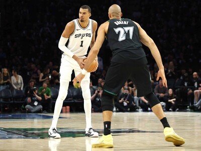 NBA: Spurs fulminan a Minnesota y avanzan a final de conferencia