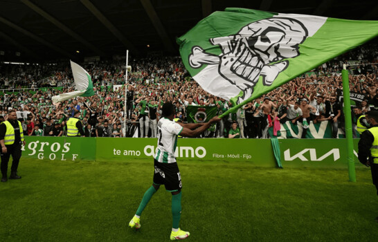 El Racing de Santander regresa a la Primera Divisi&oacute;n de Espa&ntilde;a,  casi 15 a&ntilde;os despu&eacute;s