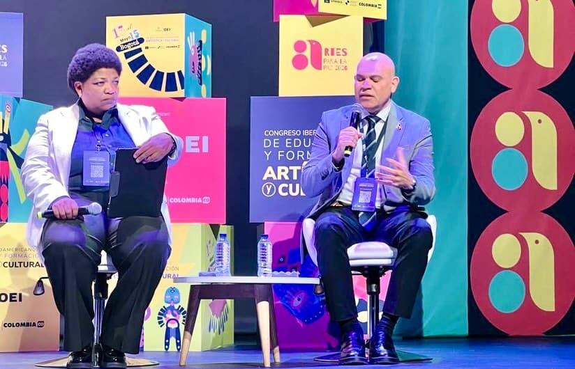Amaury S&aacute;nchez represent&oacute; a Rep&uacute;blica Dominicana en el Congreso Iberoamericano de Formaci&oacute;n Art&iacute;stica realizado en el Centro Nacional de las Artes Delia Zapata Olivella, en Bogot&aacute;.