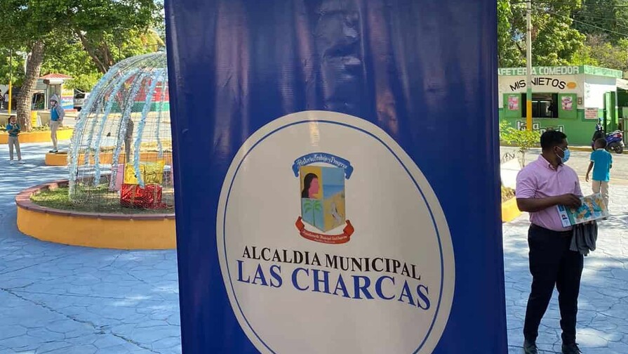 Crisis en alcald&iacute;a de Las Charcas: vicealcaldesa asumir&aacute; cargo y alcalde denuncia "golpe de Estado"