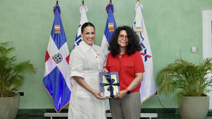 INDEX recibe a delegaci&oacute;n de profesores de EE. UU. encabezada por Ramona Hern&aacute;ndez