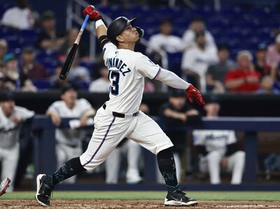 Heriberto Hernández conecta su jonrón 21 en derrota de Miami