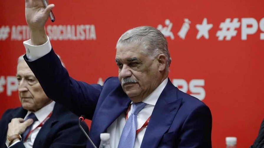 Miguel Vargas pide desde Chile fortalecer la democracia y la cooperación regional