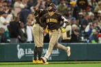 VIDEO | Rodolfo Dur&aacute;n pega un jonr&oacute;n como su primer hit en MLB; Padres mejoran a 5-0 contra Seattle