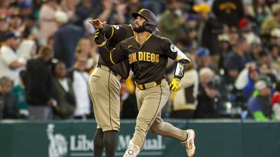 VIDEO | Rodolfo Dur&aacute;n pega un jonr&oacute;n como su primer hit en MLB; Padres mejoran a 5-0 contra Seattle