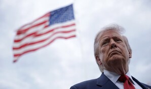 Trump retira demanda de US$10,000 millones por la filtraci&oacute;n de sus declaraciones de impuestos