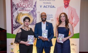 Juan Rojas pone en circulaci&oacute;n libro "Cuando la vida nos sacude"