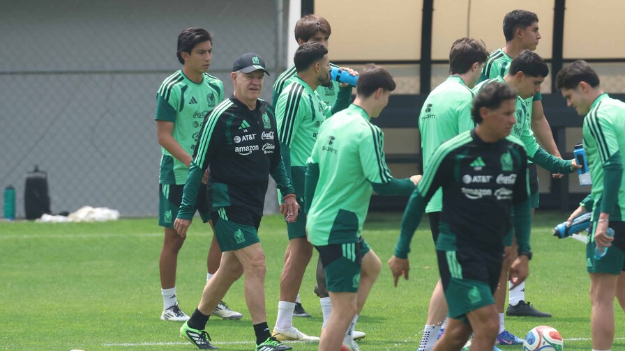 Edson &Aacute;lvarez, Jorge S&aacute;nchez y Mateo Ch&aacute;vez se incorporan a la selecci&oacute;n mexicana