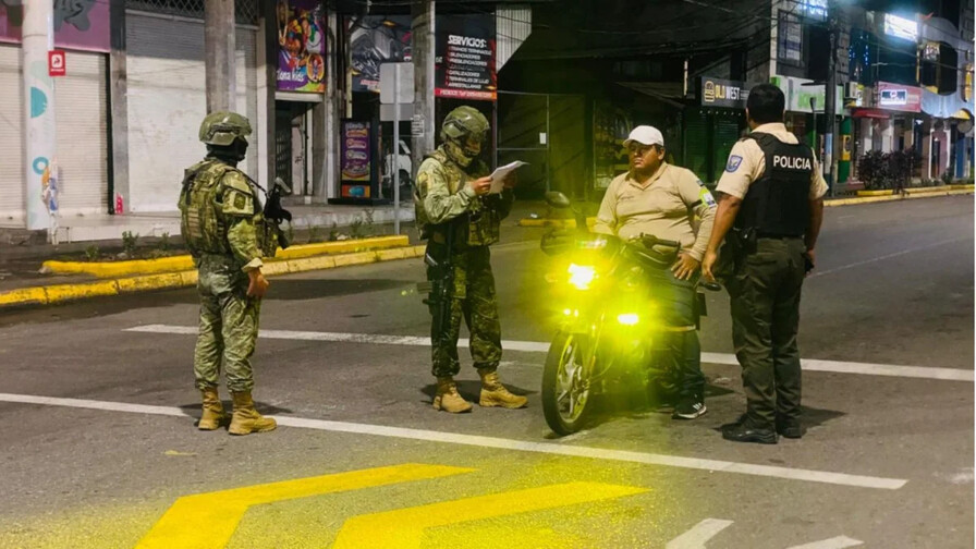 Toque de queda en Ecuador deja m&aacute;s de 3,400 detenidos, seg&uacute;n balance preliminar de Polic&iacute;a