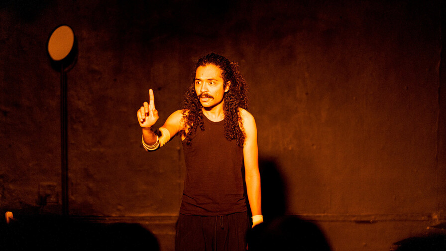 Actor dominicano V&iacute;ctor Arcturus, seleccionado para residencia de la Bienal de Venecia
