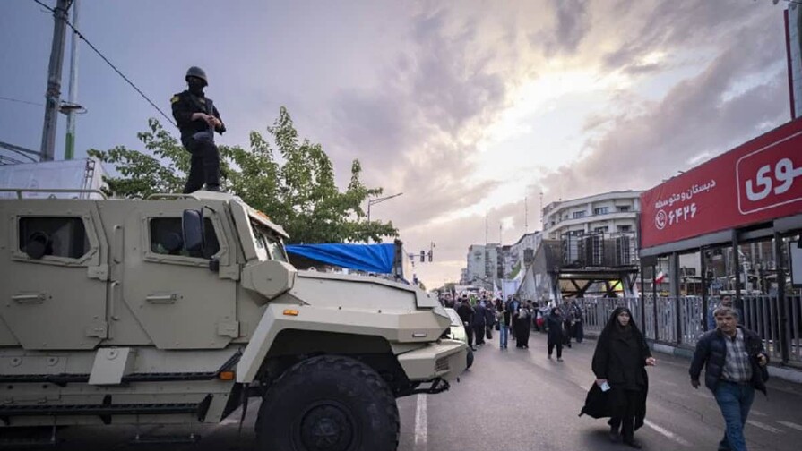 Irán detiene a 19 supuestos terroristas y colaboradores de EE. UU. en el sureste del país Irán detiene a 19 supuestos terroristas y colaboradores de EE. UU. en el sureste del país